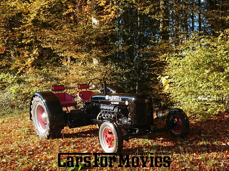 CarsForMovies | International Farmall Super 8 1958 USA Schwarz Rot Nutzfahrzeug Landmaschine CH - Bern 7758 