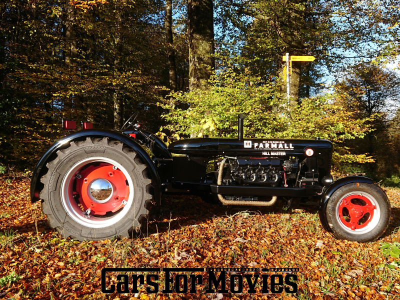 CarsForMovies | International Farmall Super 8 1958 USA Schwarz Rot Nutzfahrzeug Landmaschine CH - Bern 7758 