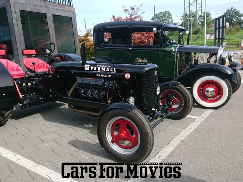 CarsForMovies | International Farmall Super 8 1958 USA Schwarz Rot Nutzfahrzeug Landmaschine CH - Bern 7758 