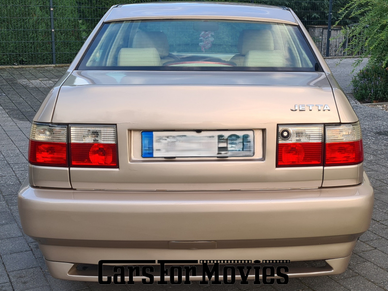 CarsForMovies | Volkswagen Vento VR6 (Jetta III) 1992 Deutschland Gold Beige Zivilfahrzeug Limousine DE - Brandenburg 7844 