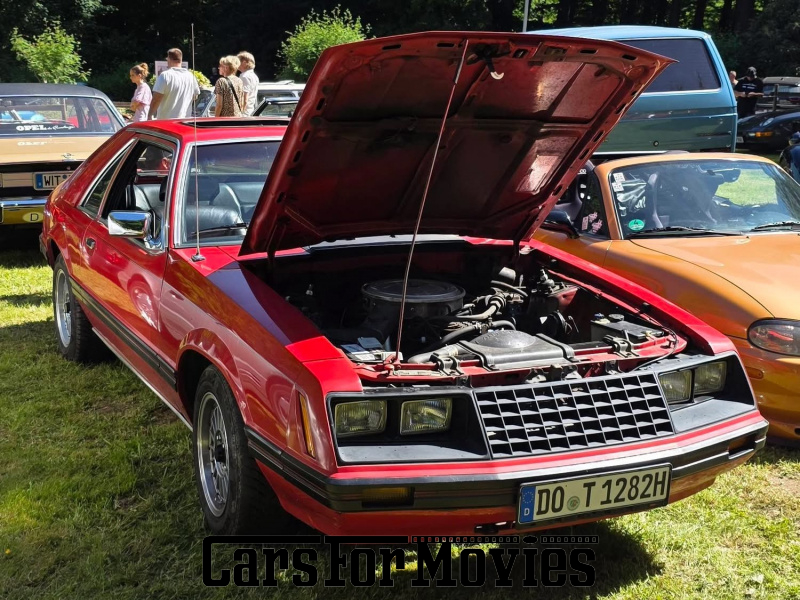 CarsForMovies | Ford Motor Company Mustang  1982 USA Rot Schwarz Zivilfahrzeug Coupe DE - Nordrhein-Westfalen 7877 