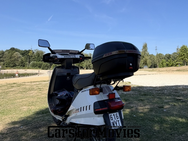 CarsForMovies | Honda Lead 50 NH50 1992 Japan Weiß Schwarz Zwei- und Dreirad Motorroller DE - Niedersachsen 7884 