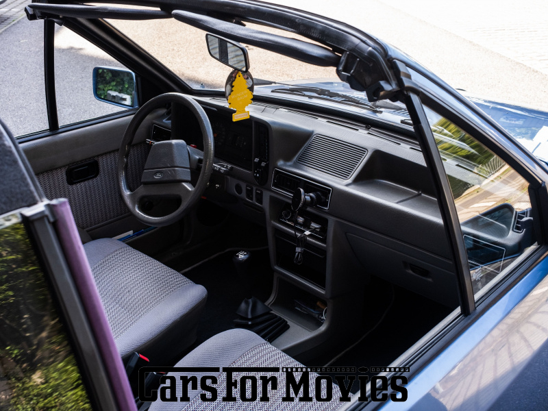 CarsForMovies | Ford-Werke GmbH Escort 1984 Deutschland Blau Grau Zivilfahrzeug Cabrio DE - Berlin 7922 
